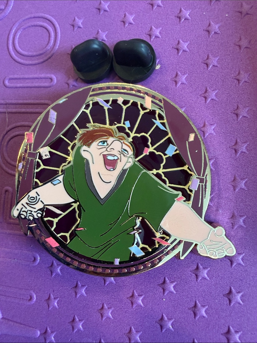 Disney The Hunchback of Notre Dame enamel pin- Quasimodo